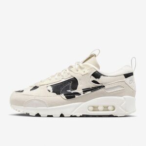 Nike Women’s Air Max 90 Futura